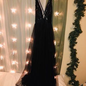 Sequins top maxi tulle dress